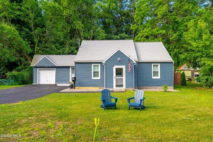 129 Heckeler Drive, Glenville, NY, photo 1