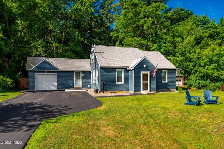 129 Heckeler Drive, Glenville, NY, photo 2