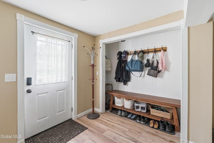 129 Heckeler Drive, Glenville, NY, photo 3