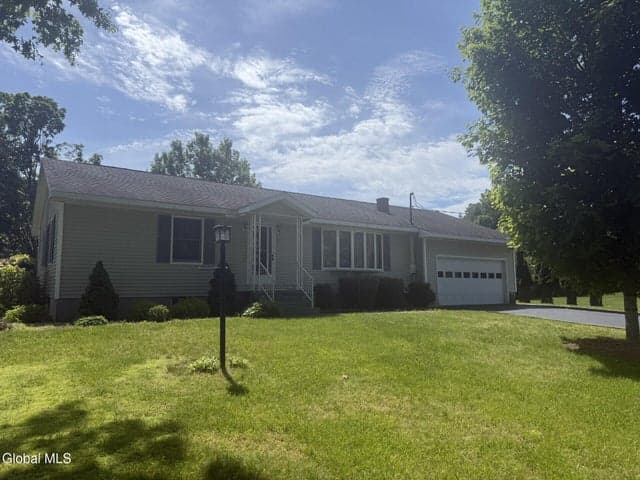 3 Berkowitz Drive, Granville, NY, photo 1