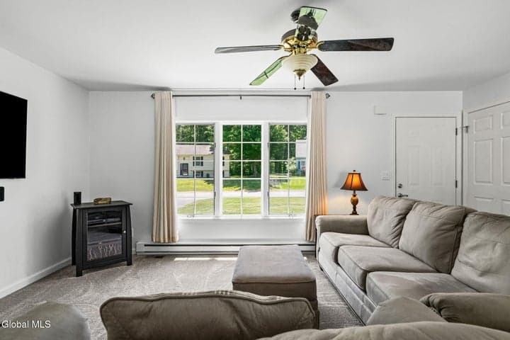 18 Mockingbird Lane, Queensbury, NY, photo 2