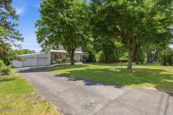 107 Van Rensselaer Boulevard, Albany, NY, photo 3