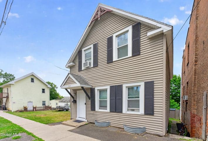 1015 1st Street, Rensselaer, NY, photo 3
