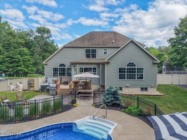 9 Benedict Court, Ballston Spa, NY, photo 2