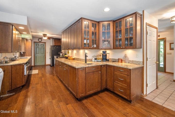 7 Hickory Lane, Averill Park, NY, photo 3