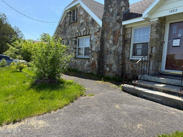 1346 Hillside Avenue, Niskayuna, NY, photo 3