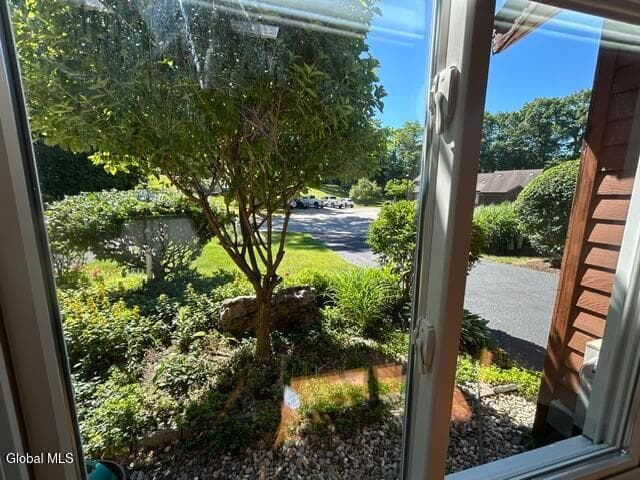 12 Lillian Lane, Troy, NY, photo 4