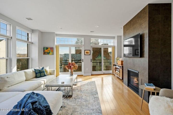 17 Chapel Street #APT 402, Albany, NY, photo 4