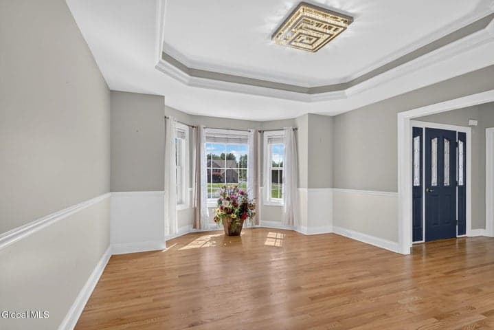 5 Normandy Square, Altamont, NY, photo 3