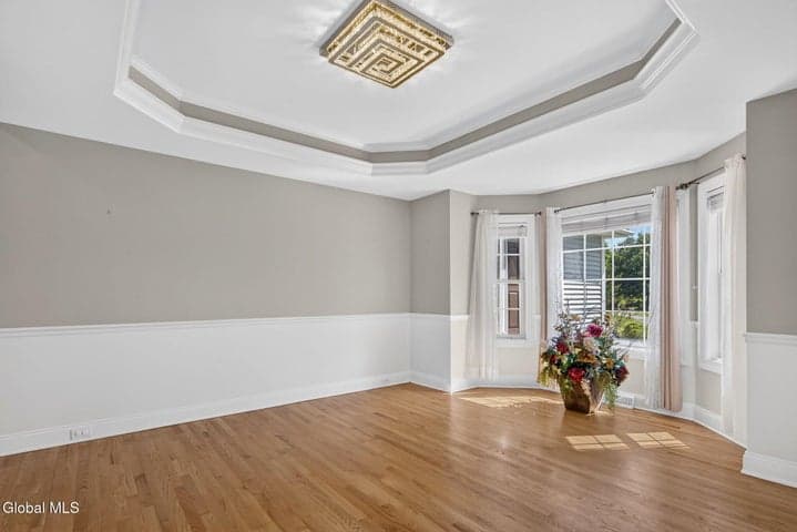 5 Normandy Square, Altamont, NY, photo 4
