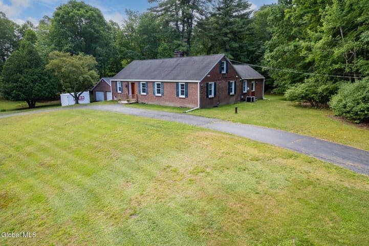 287 Thais Road, Averill Park, NY, photo 3