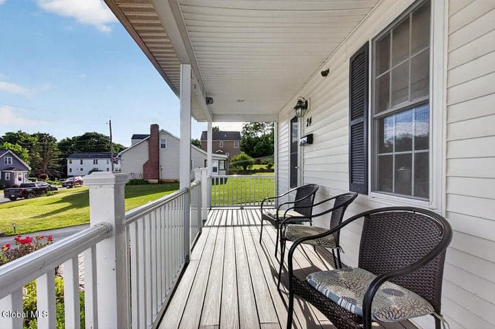 24 Hulin Street, Mechanicville, NY, photo 3