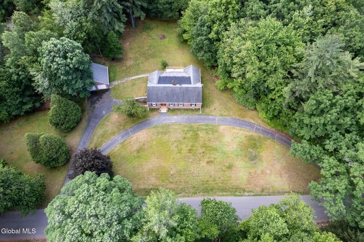 287 Thais Road, Averill Park, NY, photo 2