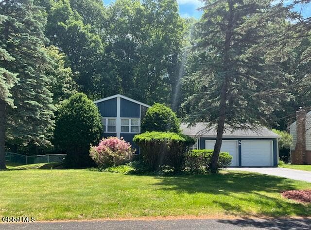 4 Blue Mountain Trail, East Greenbush, NY