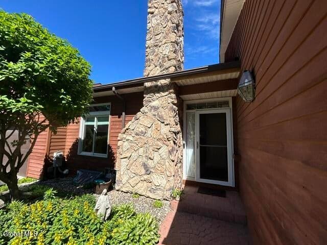 12 Lillian Lane, Troy, NY, photo 3