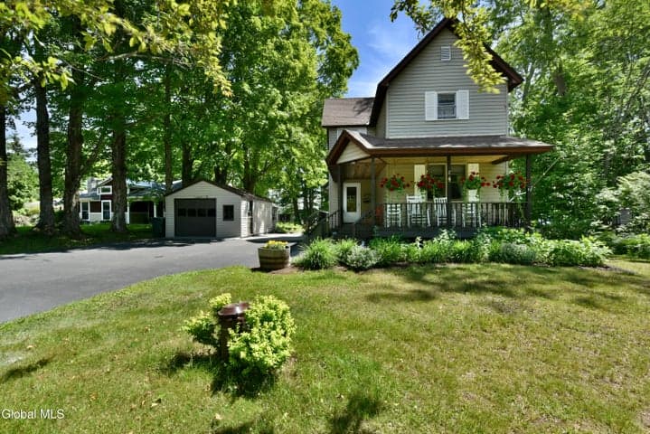 205 Houseman Street, Northampton, NY
