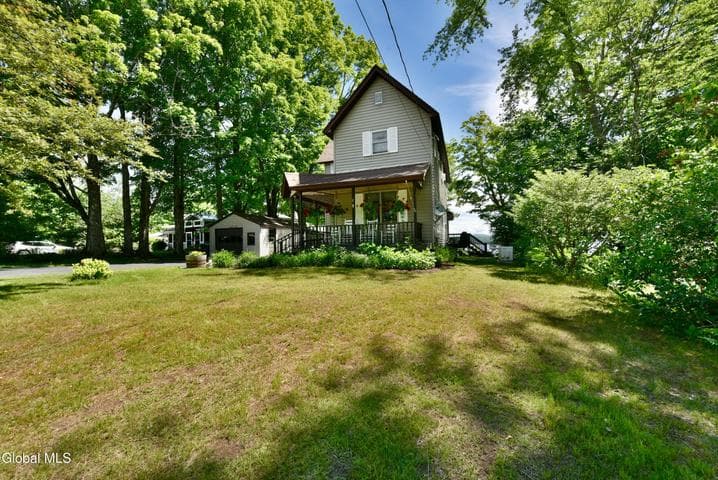 205 Houseman Street, Northampton, NY, photo 2