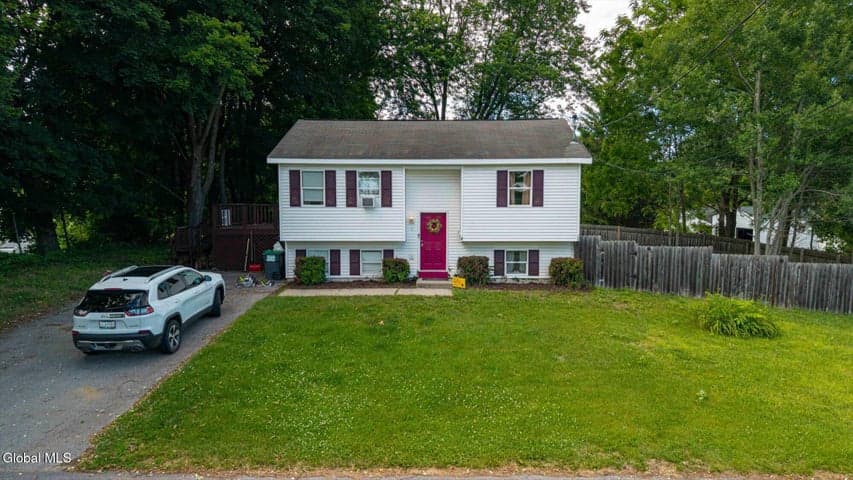 1 East Avenue, Glens Falls, NY, photo 1