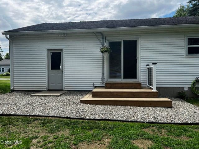 9 Troy Terrace, Granville, NY, photo 4