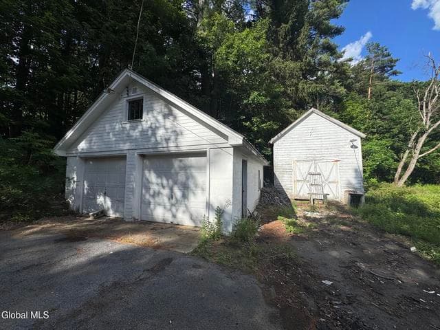 16 Summit Place, Lake Luzerne, NY, photo 4