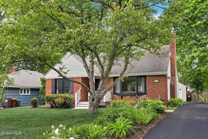 1930 Clifton Park Road, Niskayuna, NY, photo 2