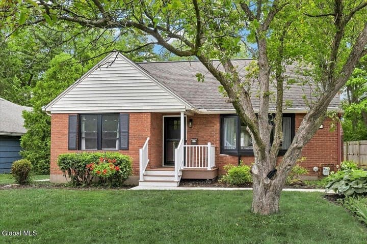 1930 Clifton Park Road, Niskayuna, NY, photo 3