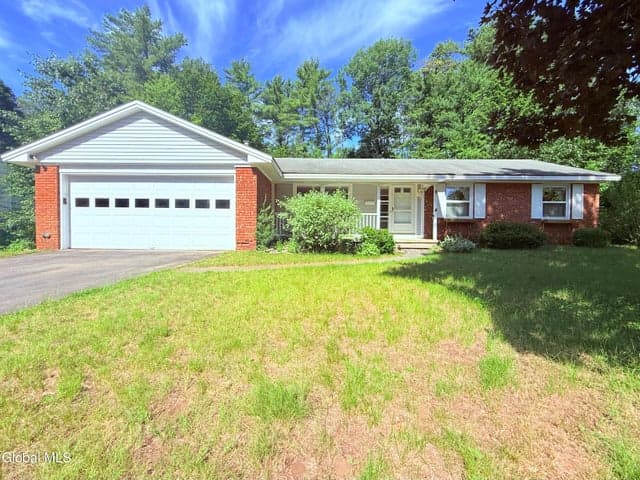 8 Sherwood Drive, Queensbury, NY, photo 1