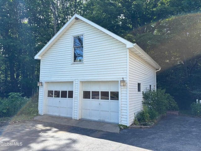 31 Taborton Road, Sand Lake, NY, photo 3