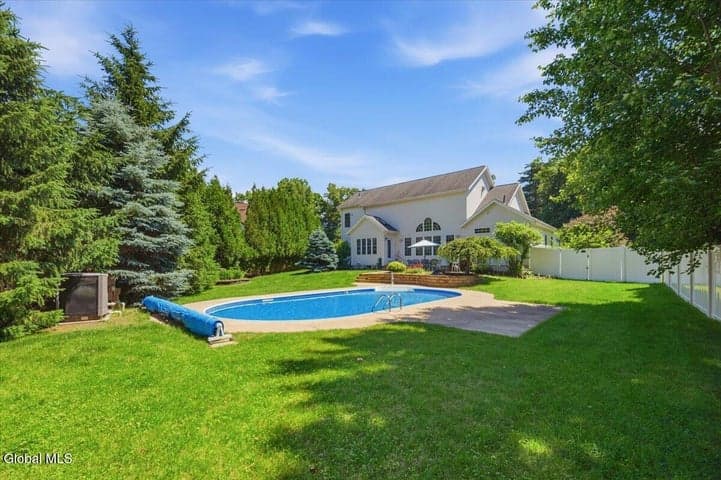 117 Cobble Hill Drive, Wilton, NY, photo 4