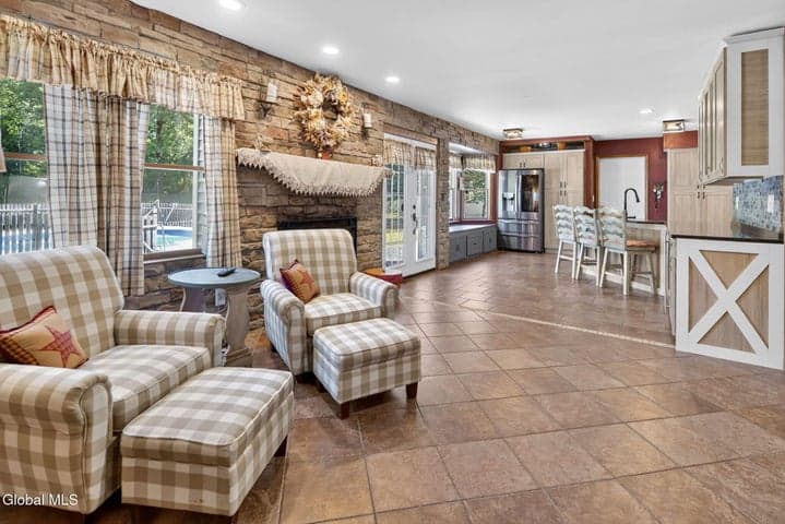 10 Victorian Drive, Poestenkill, NY, photo 5