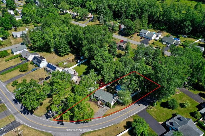 69 Gipp Road, Albany, NY, photo 2