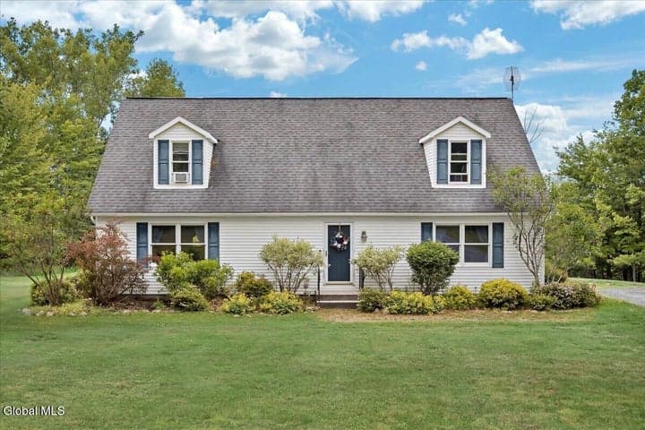 53 N Nassau Lane, Nassau, NY, photo 1