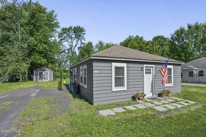 6959 Fuller Station Road, Guilderland, NY, photo 2