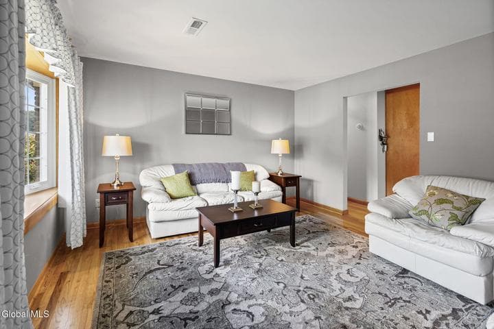 1037 St Lucille Drive, Rotterdam, NY, photo 4