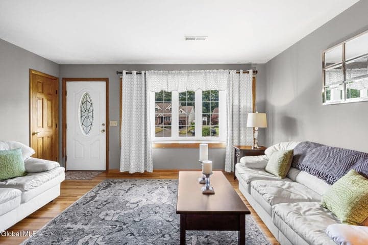 1037 St Lucille Drive, Rotterdam, NY, photo 3