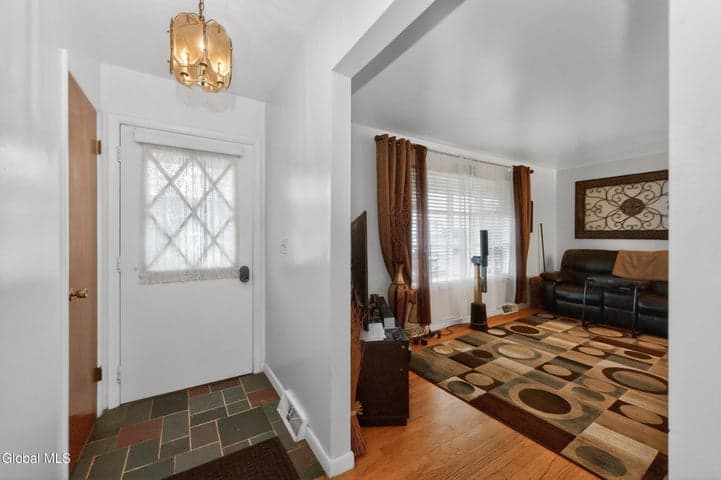 4 Marietta Drive, Colonie, NY, photo 5