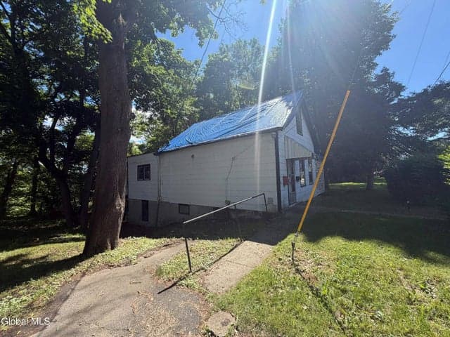 1886 Highland Avenue, Troy, NY, photo 2