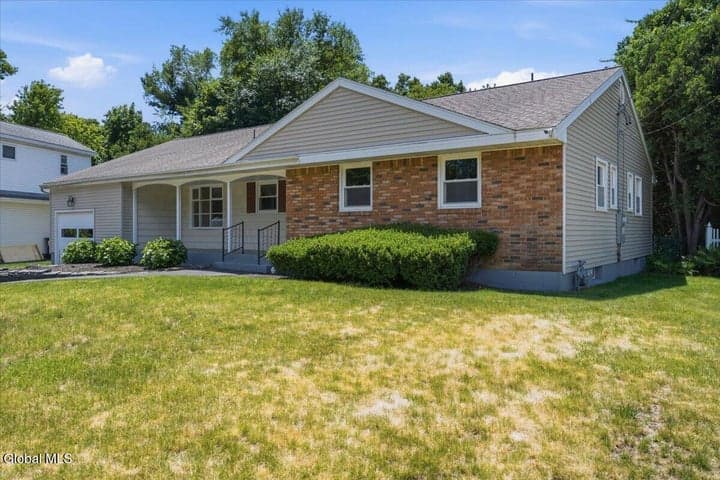 19 Ethel Drive, Loudonville, NY, photo 2