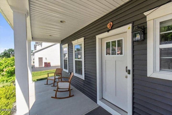 38 Wyatts Circle, East Greenbush, NY, photo 3