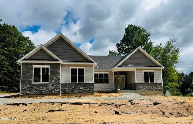 105 Maxwell Road, Latham, NY, photo 1
