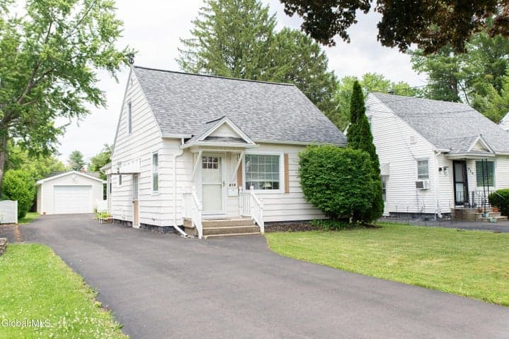 618 Orlinda Avenue, Glenville, NY, photo 1