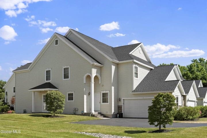 1 Milner Court, Albany, NY, photo 1