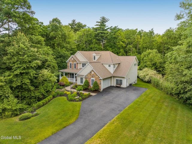 1 Equestrian Way, Clifton Park, NY
