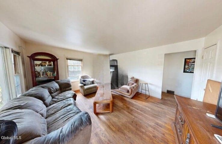 22 Michigan Avenue, East Greenbush, NY, photo 2