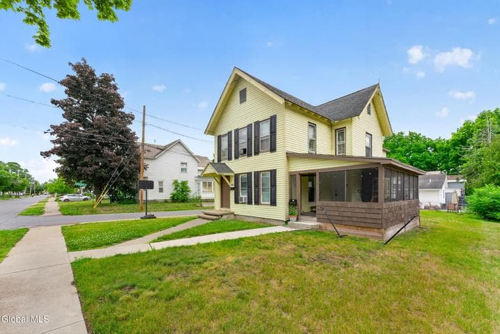 190 South Street, Glens Falls, NY, photo 4