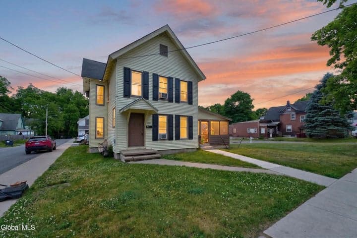 190 South Street, Glens Falls, NY, photo 2