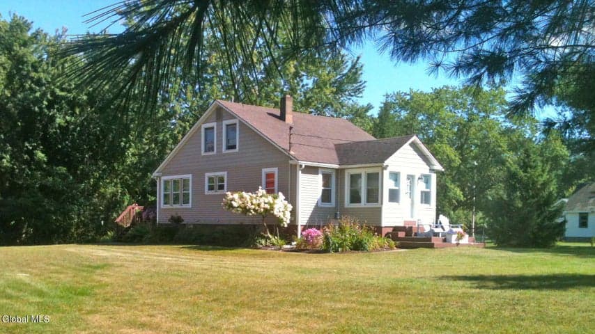 103 Sisson Road, South Glens Falls, NY, photo 2