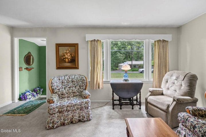 24 Ellen Lane, Glenville, NY, photo 5