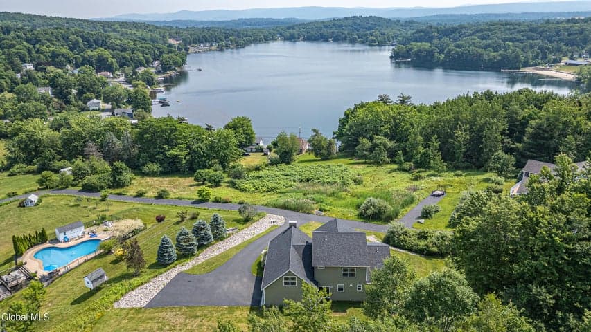 55 Kent Place, Wynantskill, NY, photo 4