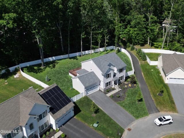 27 Spencer Street, Clifton Park, NY, photo 3